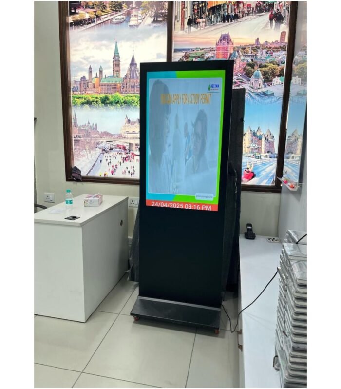 43 inch Touch Digital Standee Indoor Kiosk Digital Signage Floor Standing Display | 43 inch Touch Digital signage Kiosk Floor Standing Totem display